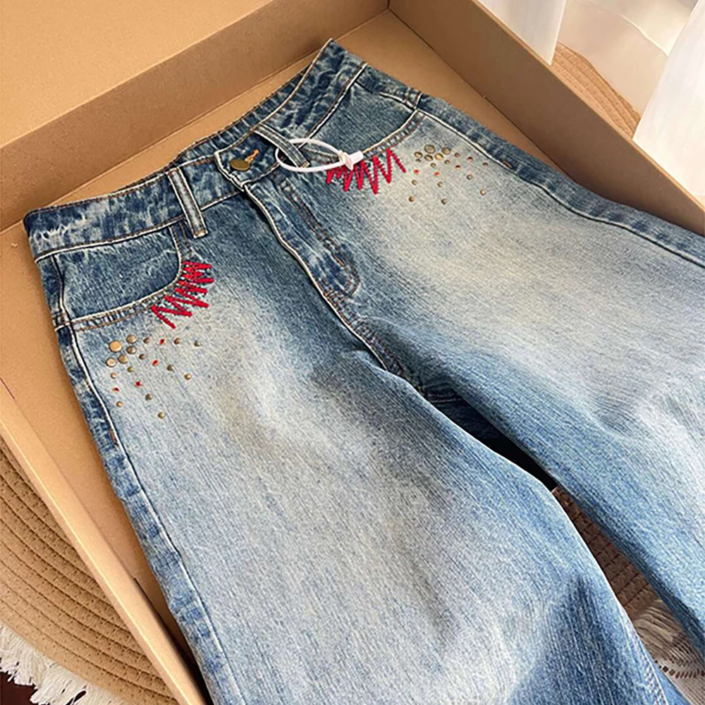 Американские винтажные женские джинсы с вышивкой и низкой талией, свободные прямые широкие изогнутые серповые брюки, весенне-осенние повседневные брюки
Американские винтажные женские джинсы с вышивкой и низкой талией, свободные прямые широкие изогнутые серповые брюки, весенне-осенние повседневные брюки