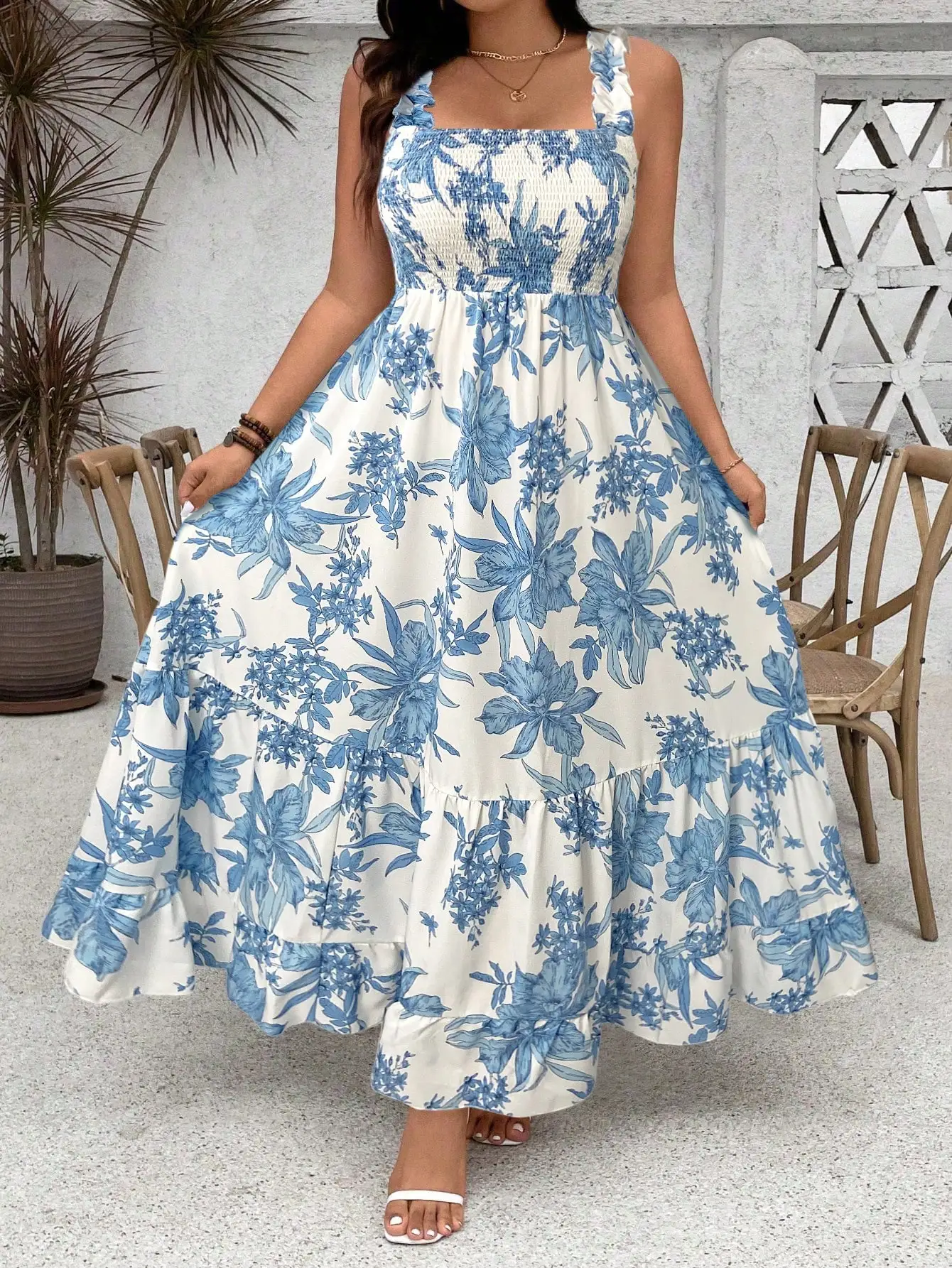 Floral Print Ruffle Hem Spaghetti Strap Smocked Bust A-Line Maxi Dress
Floral Print Ruffle Hem Spaghetti Strap Smocked Bust A-Line Maxi Dress