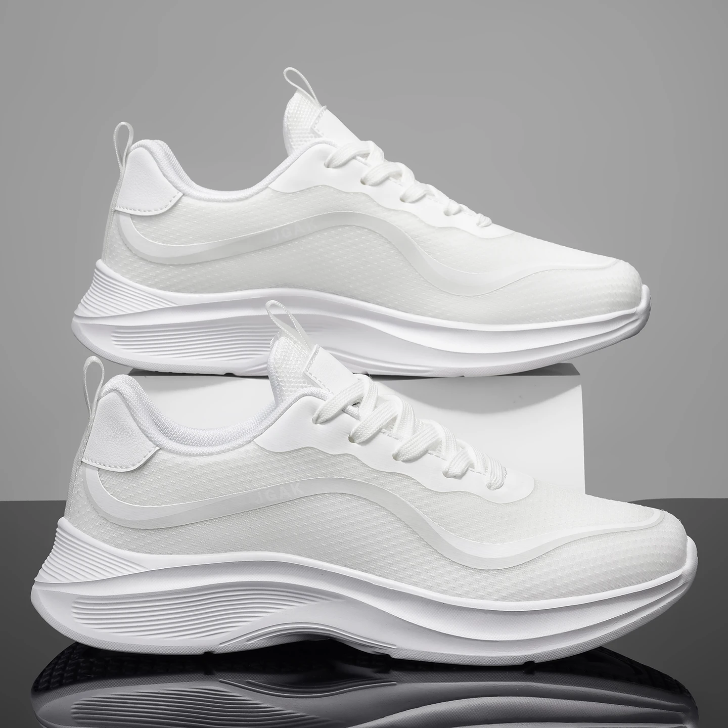 2026 Trend Men Sneakers Summer Mesh Breathable Anti Slip Couple Casual Running Hiking Athletic Tennis Walking Shoes
2026 Trend Men Sneakers Summer Mesh Breathable Anti Slip Couple Casual Running Hiking Athletic Tennis Walking Shoes