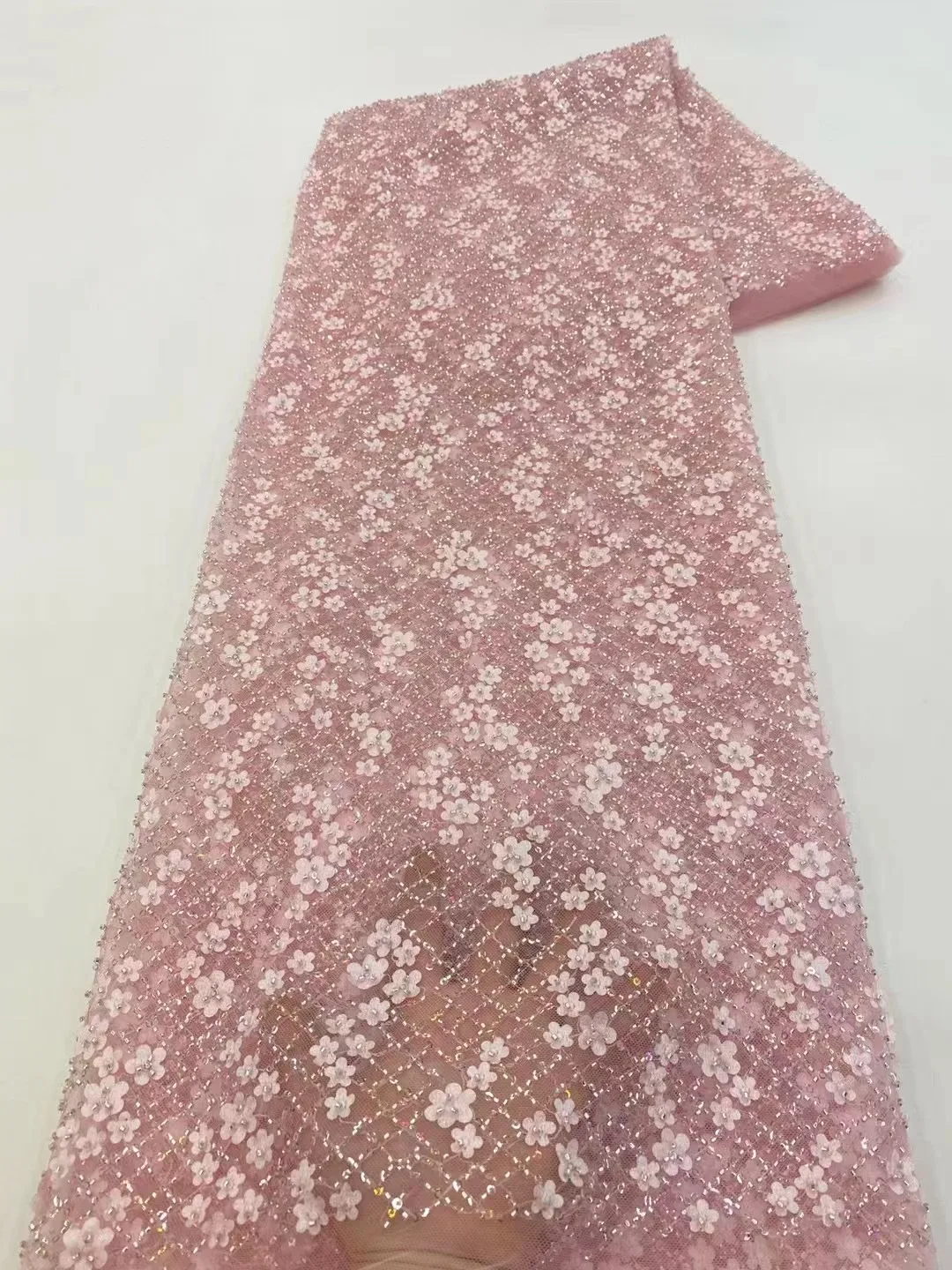 Luxury African Sequins Beaded Lace Fabric New High Quality Groom Nigerian Wedding Bridal Embroidery French Tulle Lace With Beads
Luxury African Sequins Beaded Lace Fabric New High Quality Groom Nigerian Wedding Bridal Embroidery French Tulle Lace With Beads