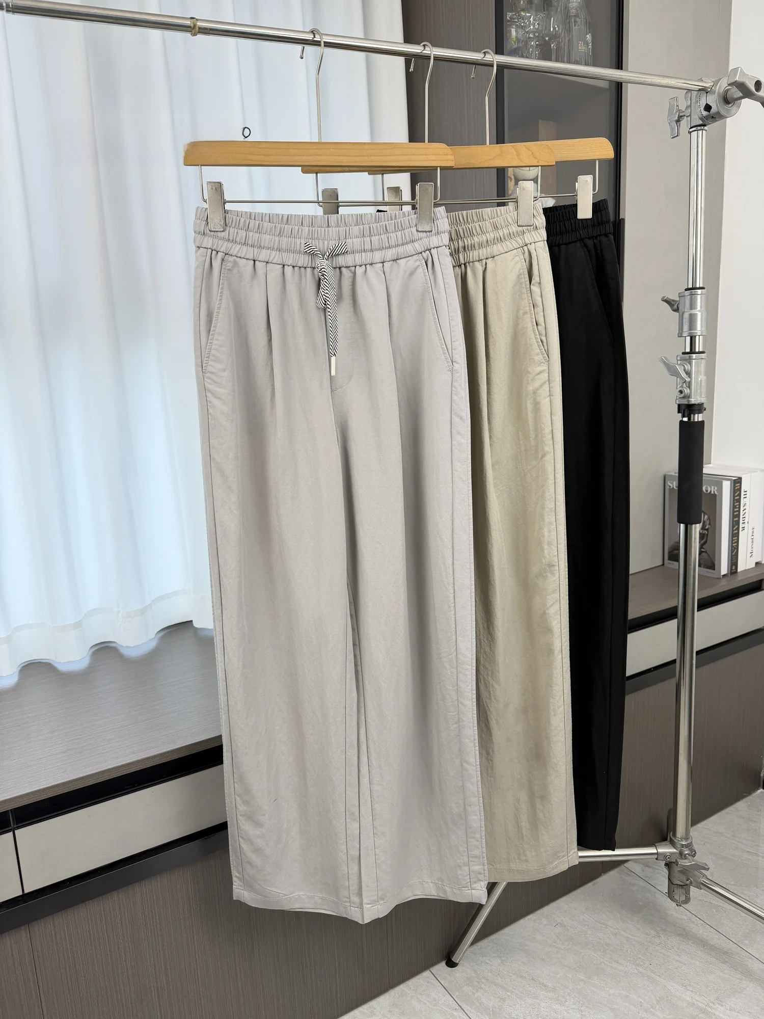 Linen Blend Casual Men's Loose Leg Straight Pants Breathable Comfortable Spring Summer Elastic Waist Casual Long Trousers
Linen Blend Casual Men's Loose Leg Straight Pants Breathable Comfortable Spring Summer Elastic Waist Casual Long Trousers