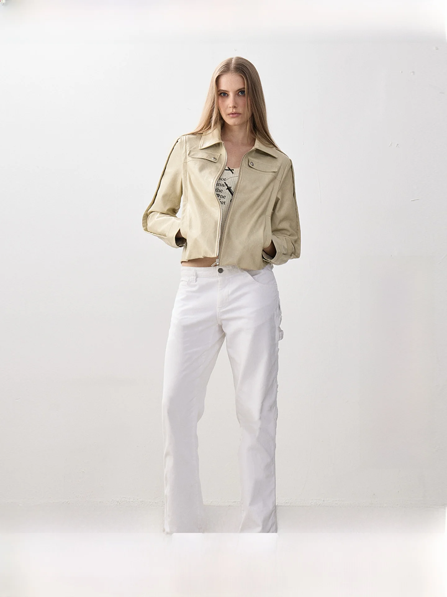 SukiBySuki Slim Fit Milk White Wax Feel Leather Jacket Casual Style Short Coat Zipper Closure Long Sleeve PU Leather Coat
SukiBySuki Slim Fit Milk White Wax Feel Leather Jacket Casual Style Short Coat Zipper Closure Long Sleeve PU Leather Coat