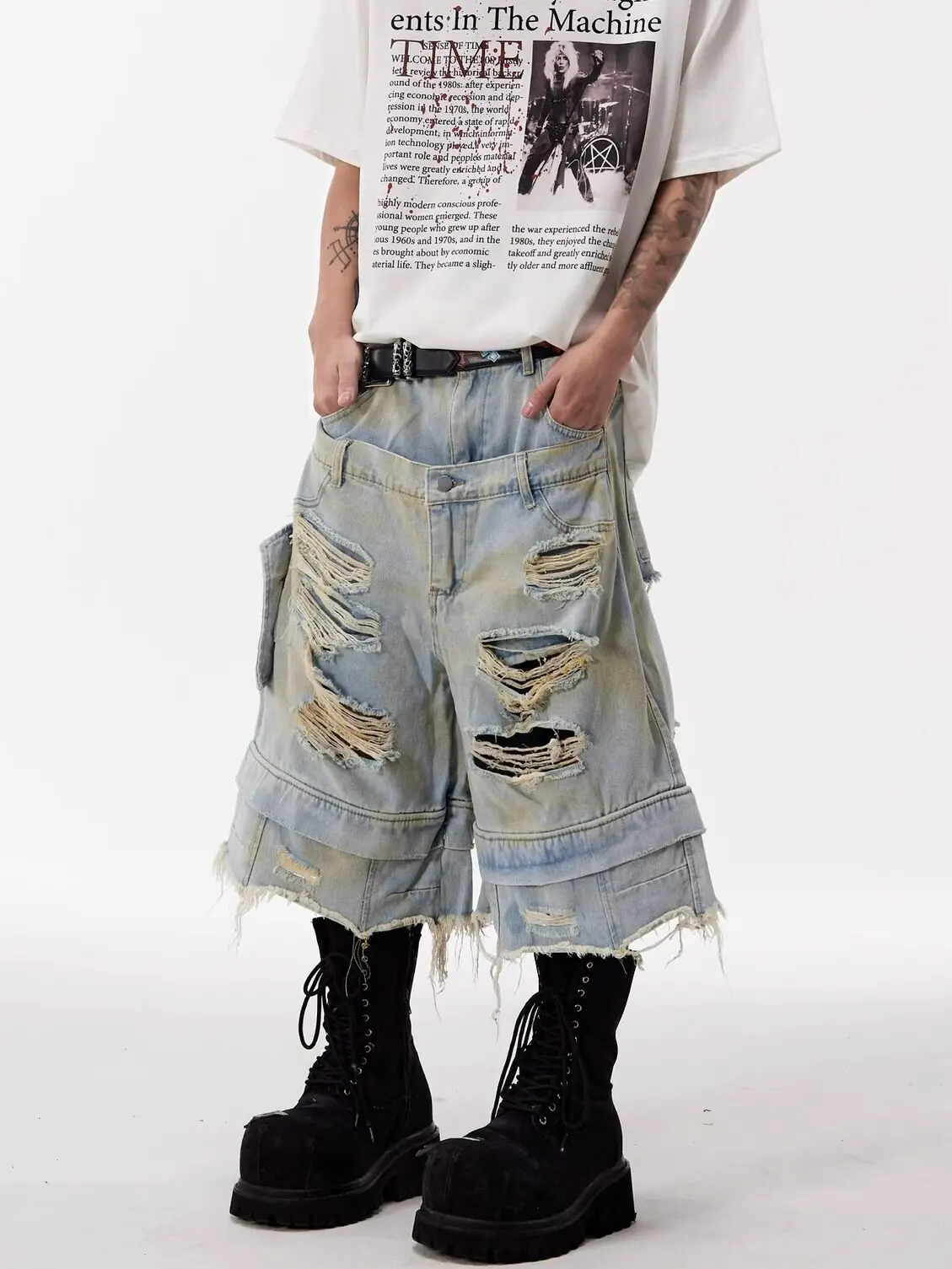 American retro double waist old ripped jeans loose casual cropped pants
American retro double waist old ripped jeans loose casual cropped pants