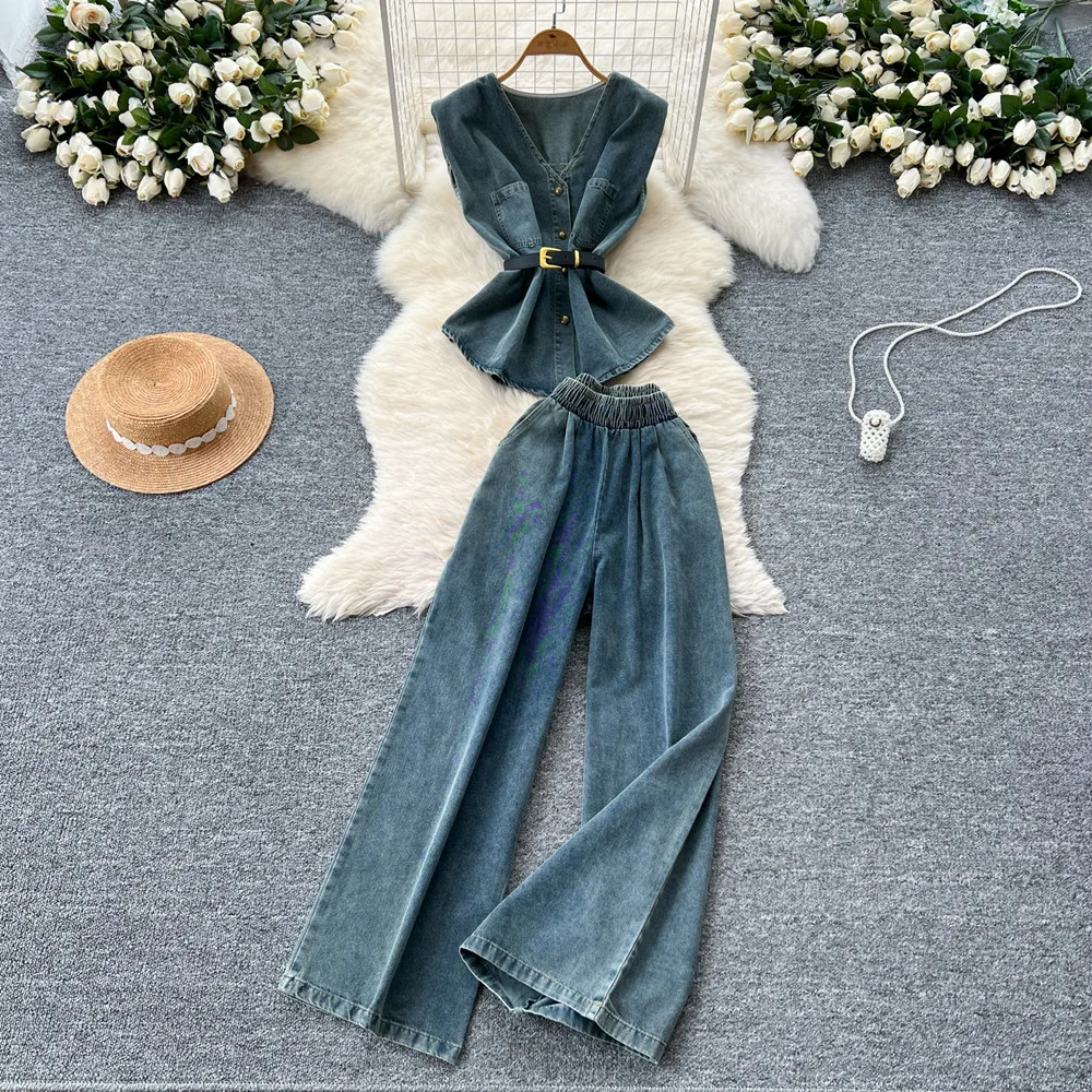 Summer Women's Denim Pants Suit Sleeveless V-neck Single Breasted Split Top Vest High Waist Wide Leg Pants 2025 Lady Sets
Summer Women's Denim Pants Suit Sleeveless V-neck Single Breasted Split Top Vest High Waist Wide Leg Pants 2025 Lady Sets