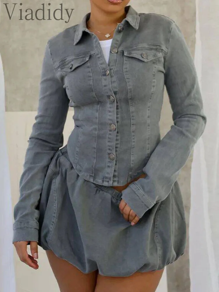 Women's Sexy Solid Color Denim Button Front Long Sleeve Shirt and High Waist Mini Skirt 2pcs Set
Women's Sexy Solid Color Denim Button Front Long Sleeve Shirt and High Waist Mini Skirt 2pcs Set