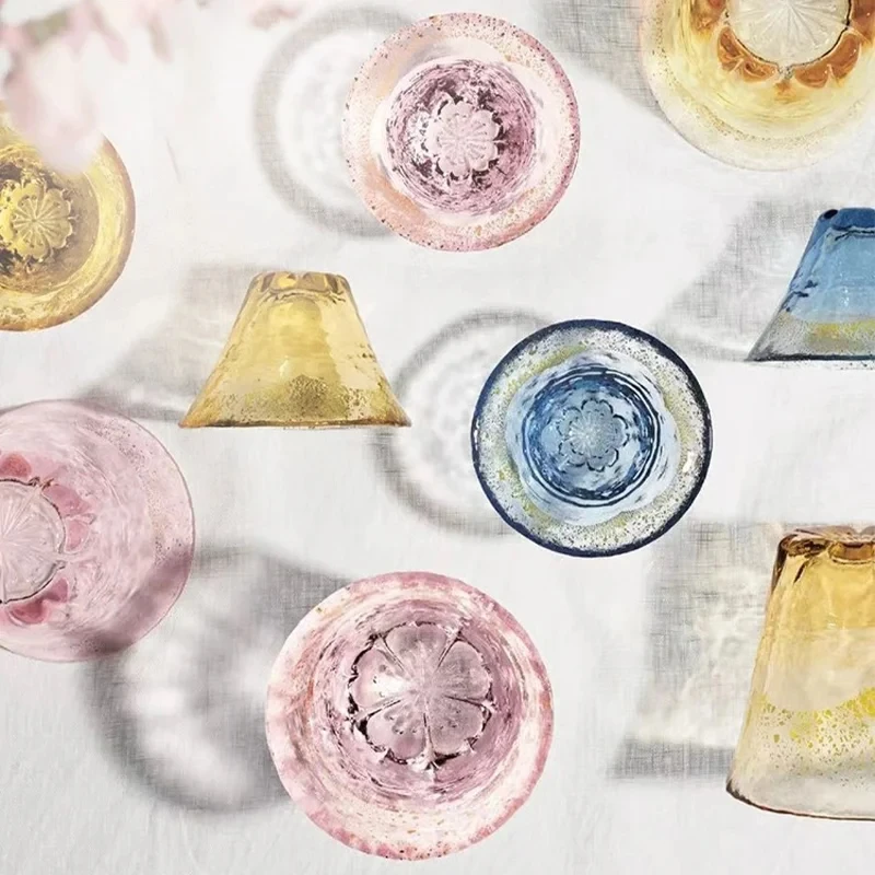 80ml Japanese Oriental Sasaki Mount Fuji Cherry Blossom Cup Handmade Gold Foil Sake Cup Glass Cold Wine Cup Small Tea Cup Gifts
80ml Japanese Oriental Sasaki Mount Fuji Cherry Blossom Cup Handmade Gold Foil Sake Cup Glass Cold Wine Cup Small Tea Cup Gifts