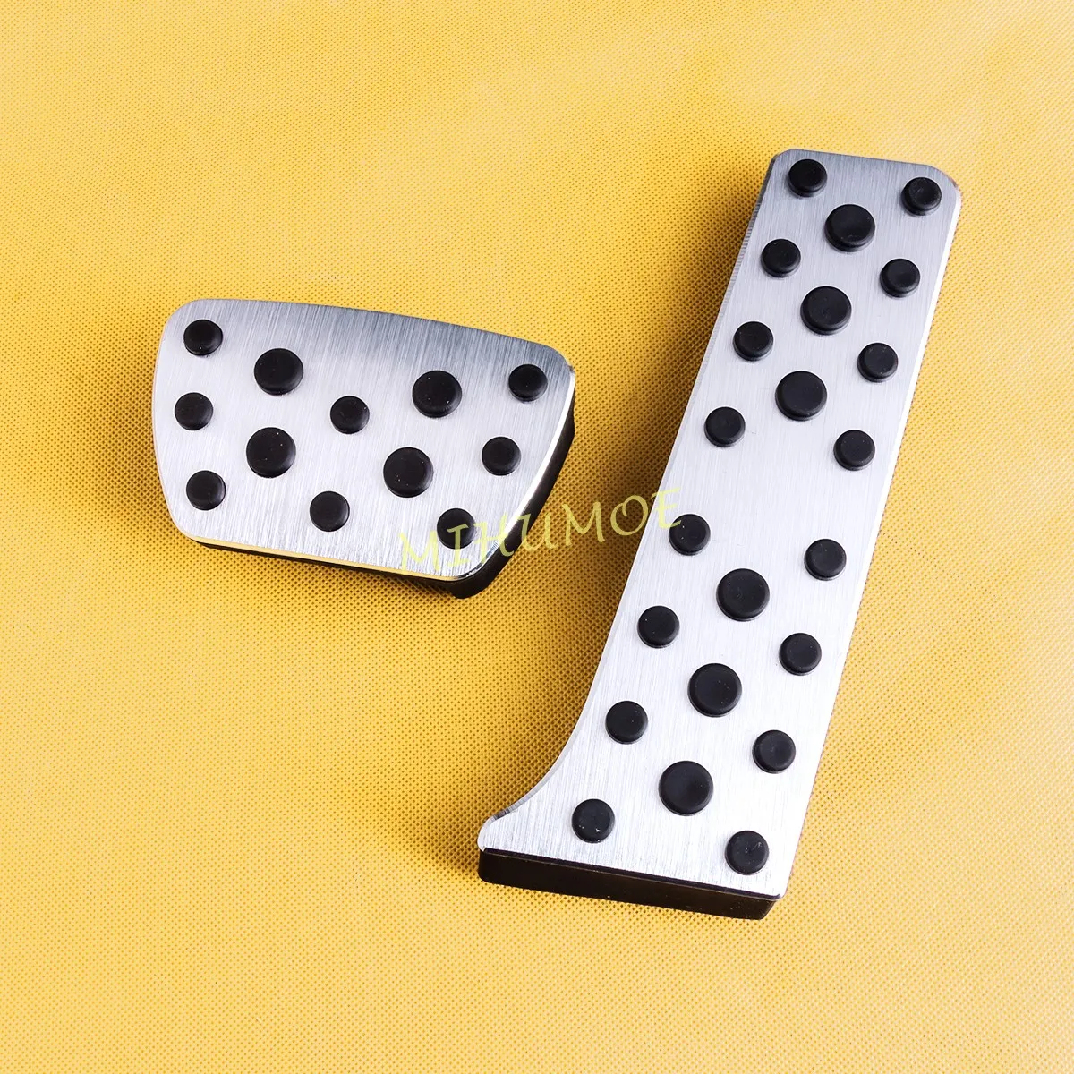 For 2023-2025 Lexus Rx450h+ Rx350h Rz450e LM350h Toyota Prius 60 Crown Alphard Vellfire Gas Brake Pedal Pad Cover Accessories
For 2023-2025 Lexus Rx450h+ Rx350h Rz450e LM350h Toyota Prius 60 Crown Alphard Vellfire Gas Brake Pedal Pad Cover Accessories