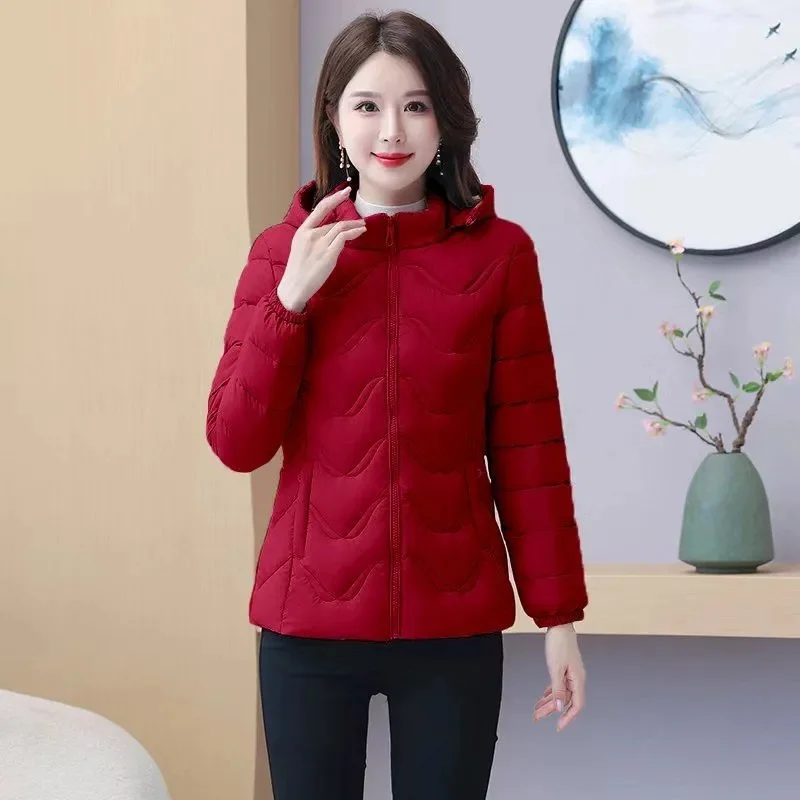 Women Parkas Winter Jacket 2025 New Warm Hooded Female Basic Coat Down Cotton Padded Parkas Short Jacket Outwear 
Women Parkas Winter Jacket 2025 New Warm Hooded Female Basic Coat Down Cotton Padded Parkas Short Jacket Outwear