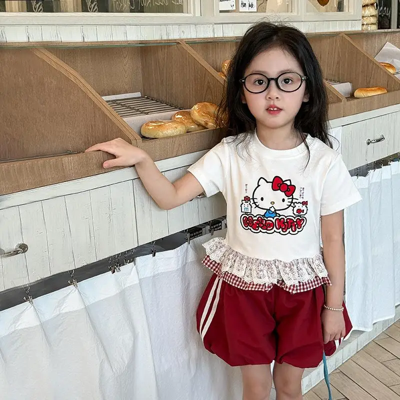 Горячий хлопковый костюм Sanrio для девочек с короткими рукавами Hello Kitty Kawaii, модная летняя студенческая футболка, шорты, детская одежда, новый комплект
Горячий хлопковый костюм Sanrio для девочек с короткими рукавами Hello Kitty Kawaii, модная летняя студенческая футболка, шорты, детская одежда, новый комплект
