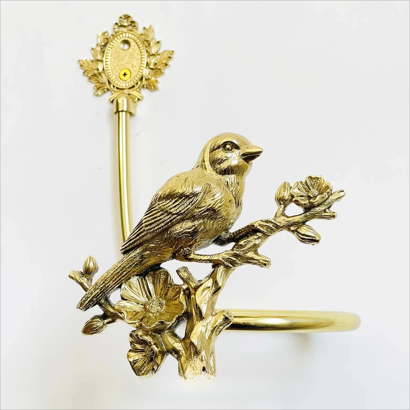 Handmade lost wax branch sparrow bird brass curtain hook wall hook strap hook living room bedroom American South East Asia
Handmade lost wax branch sparrow bird brass curtain hook wall hook strap hook living room bedroom American South East Asia