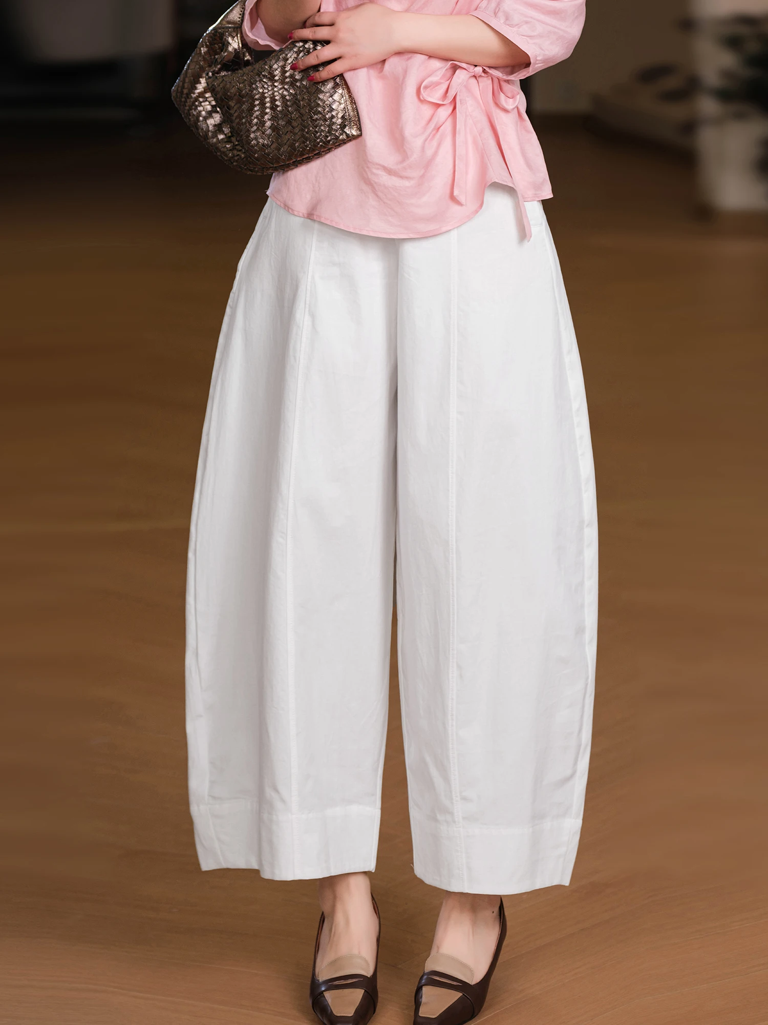 Slim Fit Balloon Pants Elastic Waist 3D Stitching Ankle Split Cotton 100% Casual Pants for Women by Little Ear Production
Slim Fit Balloon Pants Elastic Waist 3D Stitching Ankle Split Cotton 100% Casual Pants for Women by Little Ear Production
