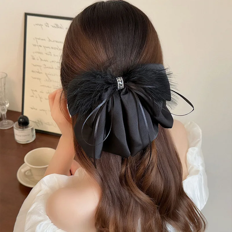 Vintage Bow Ribbon Hair Shark Clip Feather Decoration Premium Resin for Updo Back Head Daily Home Party
Vintage Bow Ribbon Hair Shark Clip Feather Decoration Premium Resin for Updo Back Head Daily Home Party