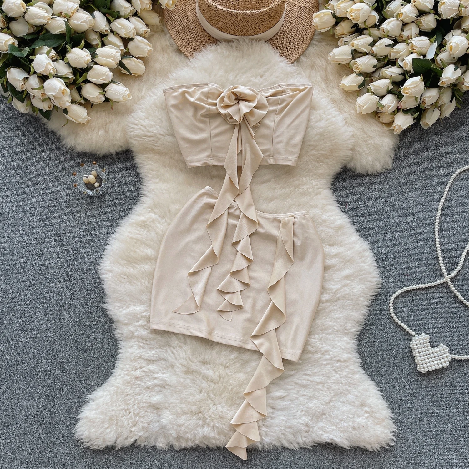 Elegant Pure Desire Summer Set Women's Dress with Sashes Trendy Design Bodycon Short Skirt for Young Women 18-25
Elegant Pure Desire Summer Set Women's Dress with Sashes Trendy Design Bodycon Short Skirt for Young Women 18-25