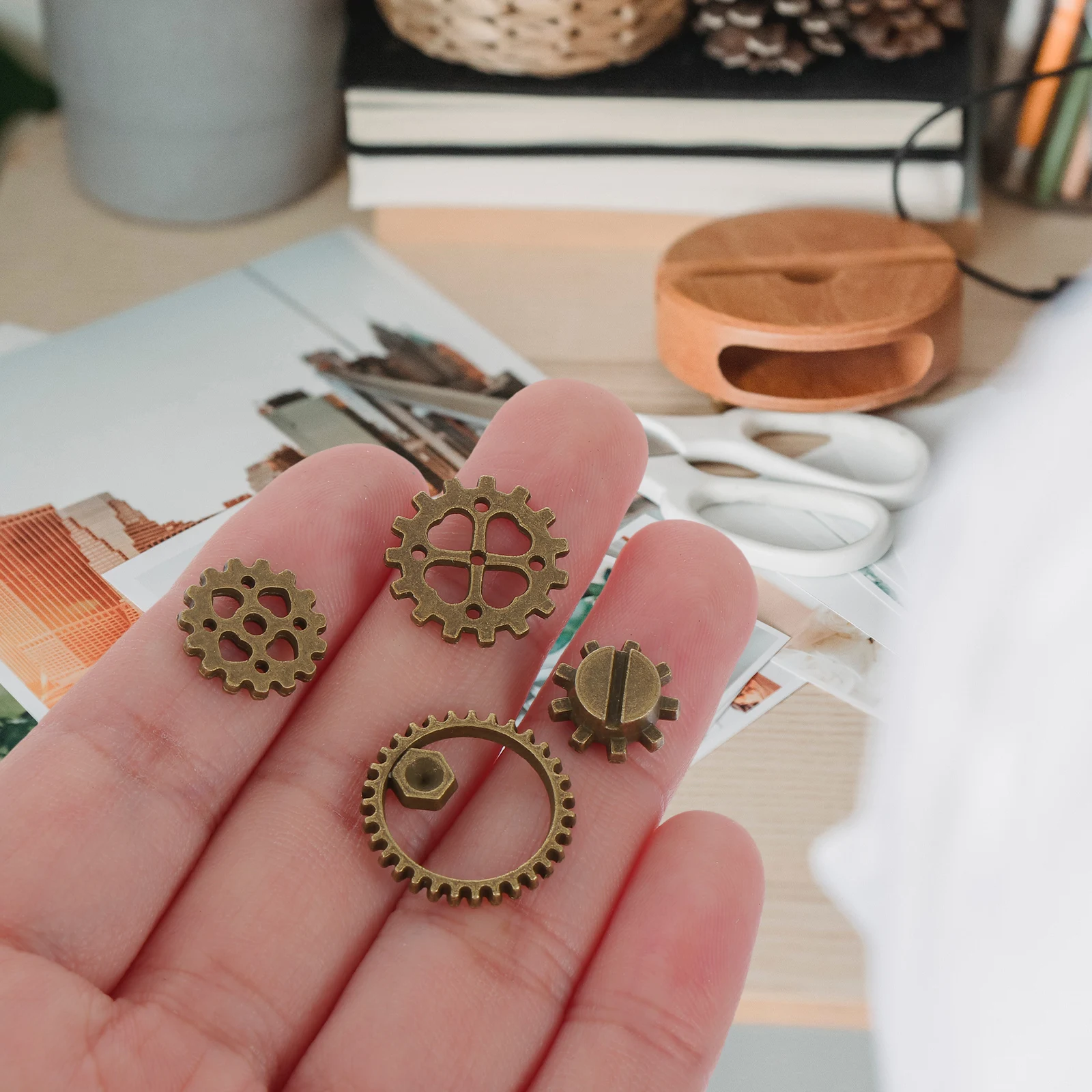 2 Bags Gear Charms Alloy Jewelry Charms Steampunk Pendants DIY Jewelry Making Materials Beads Accessories
2 Bags Gear Charms Alloy Jewelry Charms Steampunk Pendants DIY Jewelry Making Materials Beads Accessories