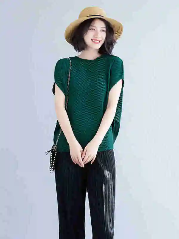 Loose Short Sleeve Women's T-shirt Shoulder Insertion Pleated Slimming Summer New Style plus Size High Quality Commute Style ...
Loose Short Sleeve Women's T-shirt Shoulder Insertion Pleated Slimming Summer New Style plus Size High Quality Commute Style ...