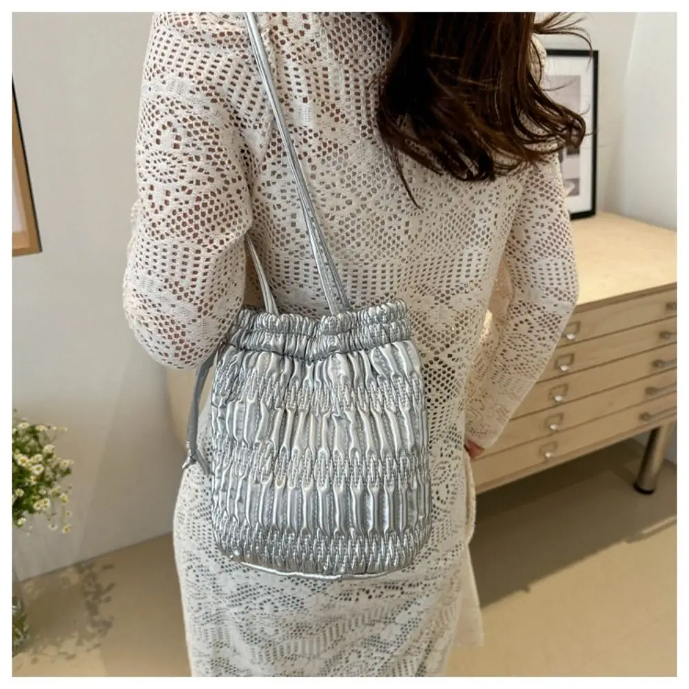 Korean Style Pleated Bucket Bag PU Leather Elegant Drawstring Handbags Casual Tote Bag Solid Color Crossbody Bag
Korean Style Pleated Bucket Bag PU Leather Elegant Drawstring Handbags Casual Tote Bag Solid Color Crossbody Bag