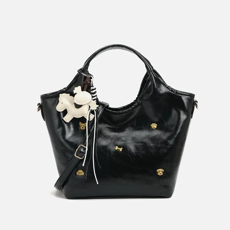Women's European and American style fashion Liu Ding design handbag 2025 new personality design shoulder crossbody bag
Women's European and American style fashion Liu Ding design handbag 2025 new personality design shoulder crossbody bag