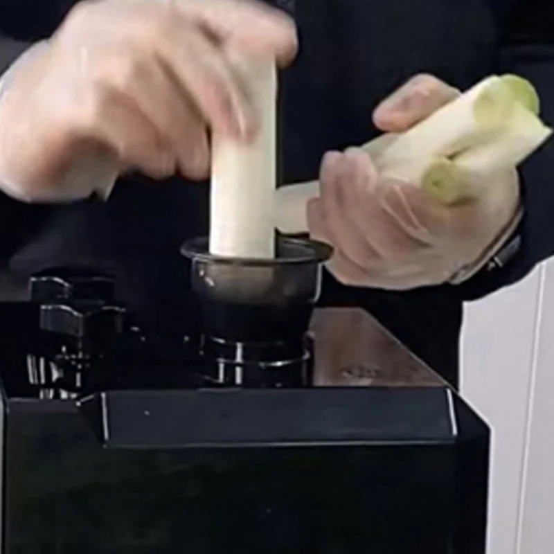 110V/220V Spring Green Onion Leek Portable Cutting Machine Cutter Green Onion Shredding Machine
110V/220V Spring Green Onion Leek Portable Cutting Machine Cutter Green Onion Shredding Machine