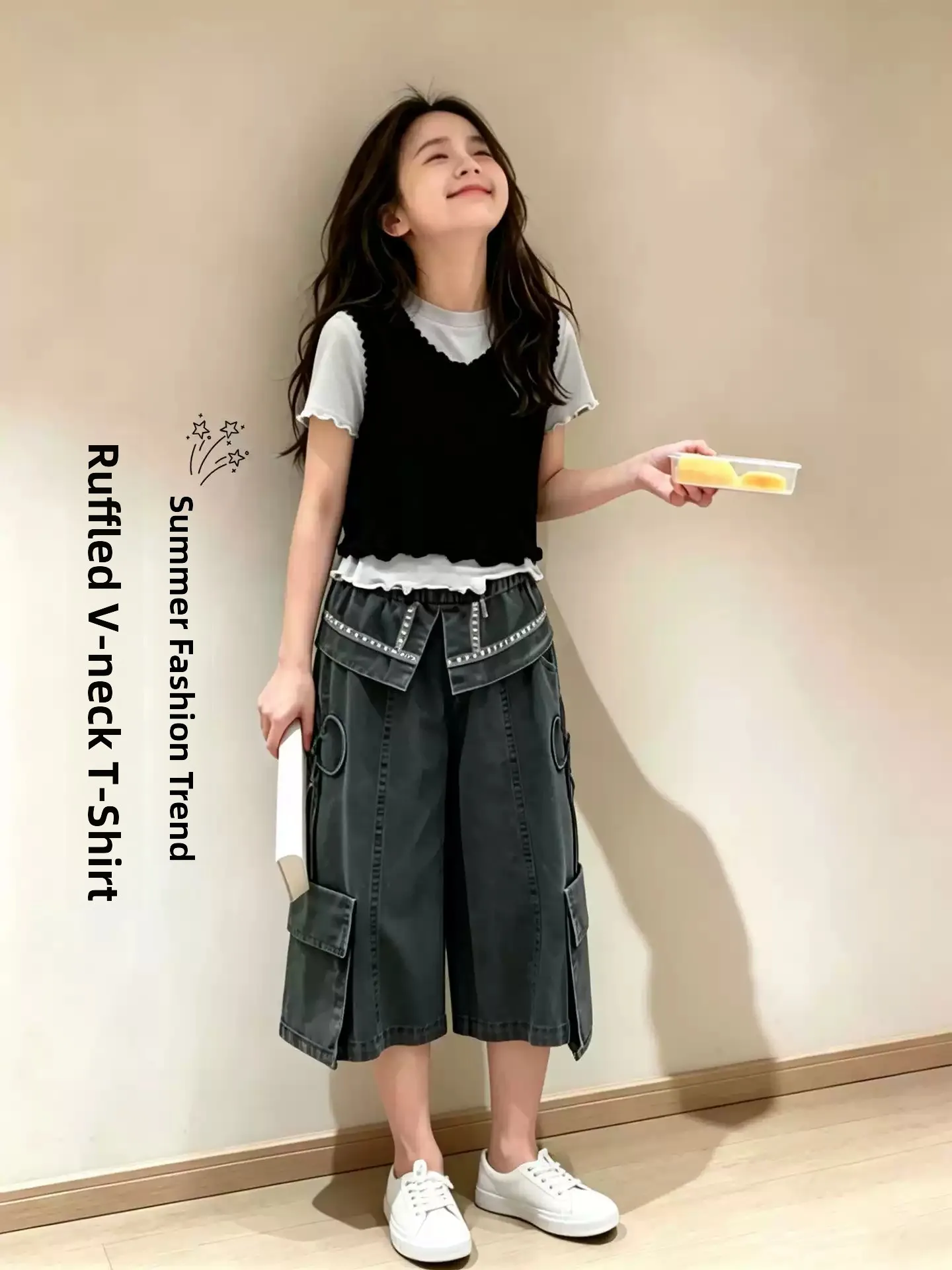 Girls' Short Sleeve T-Shirt Set Casual Style Pure Color Clothing Summer Fashionable Vest Top Two-Piece Outfit for Kids
Girls' Short Sleeve T-Shirt Set Casual Style Pure Color Clothing Summer Fashionable Vest Top Two-Piece Outfit for Kids