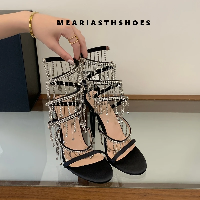 Elegant Women Wedding Banquet Shoes Fashion Crystal Tassel Twining Stiletto Sandals Sexy Open Toe Stripper high Heels Golden
Elegant Women Wedding Banquet Shoes Fashion Crystal Tassel Twining Stiletto Sandals Sexy Open Toe Stripper high Heels Golden