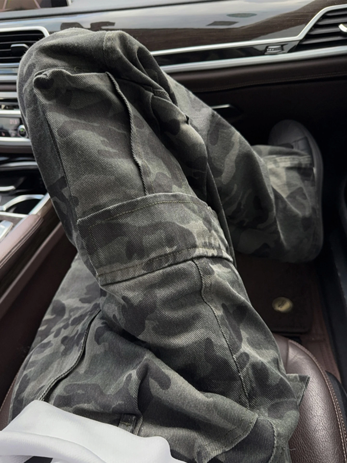 American Sle Camouflage Workwear Jeans Men's Oversize Casual Loose Straight Leg Pants Autumn Trendy Brand ex Jeans
American Sle Camouflage Workwear Jeans Men's Oversize Casual Loose Straight Leg Pants Autumn Trendy Brand ex Jeans
