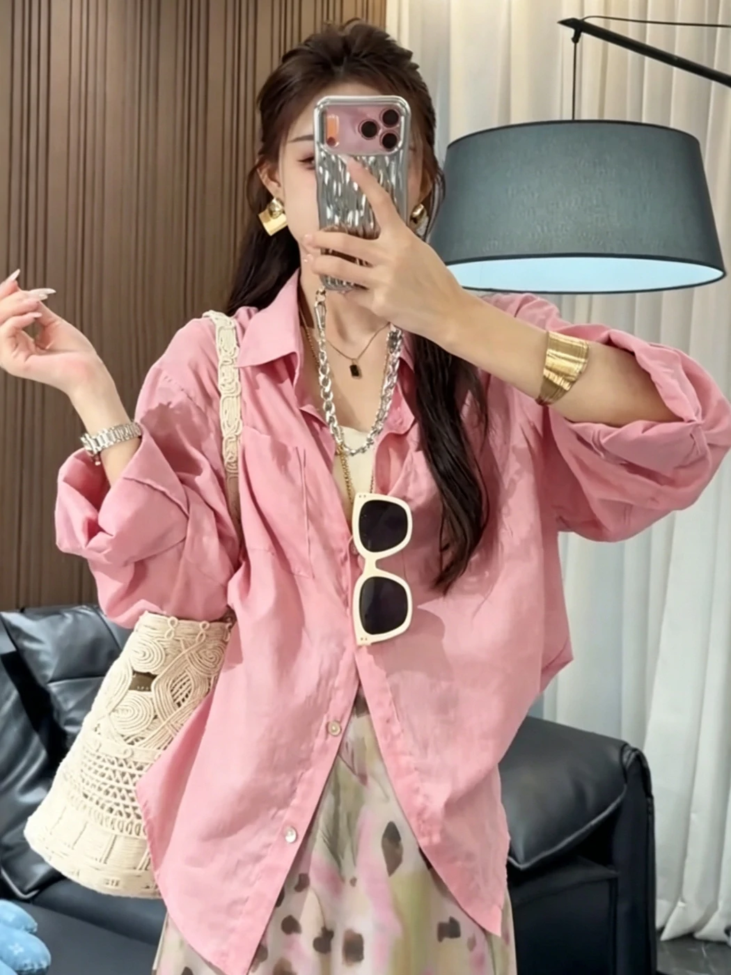 French Style Linen Sun Protection Shirt Women Summer New Loose Fashion Slim Thin Outerwear Long Sleeve Top Casual Flip Collar
French Style Linen Sun Protection Shirt Women Summer New Loose Fashion Slim Thin Outerwear Long Sleeve Top Casual Flip Collar