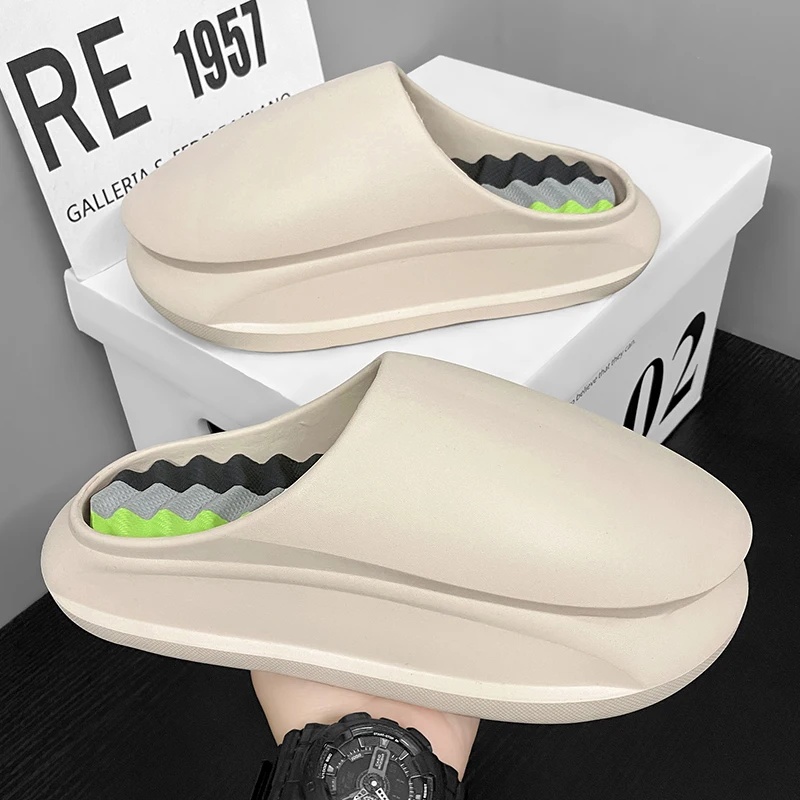 Мужские трендовые новые летние тапочки Yezzy, шлепанцы с мягкой подошвой из ЭВА, легкая пляжная обувь, мужская подходящая для дома и улицы
Мужские трендовые новые летние тапочки Yezzy, шлепанцы с мягкой подошвой из ЭВА, легкая пляжная обувь, мужская подходящая для дома и улицы