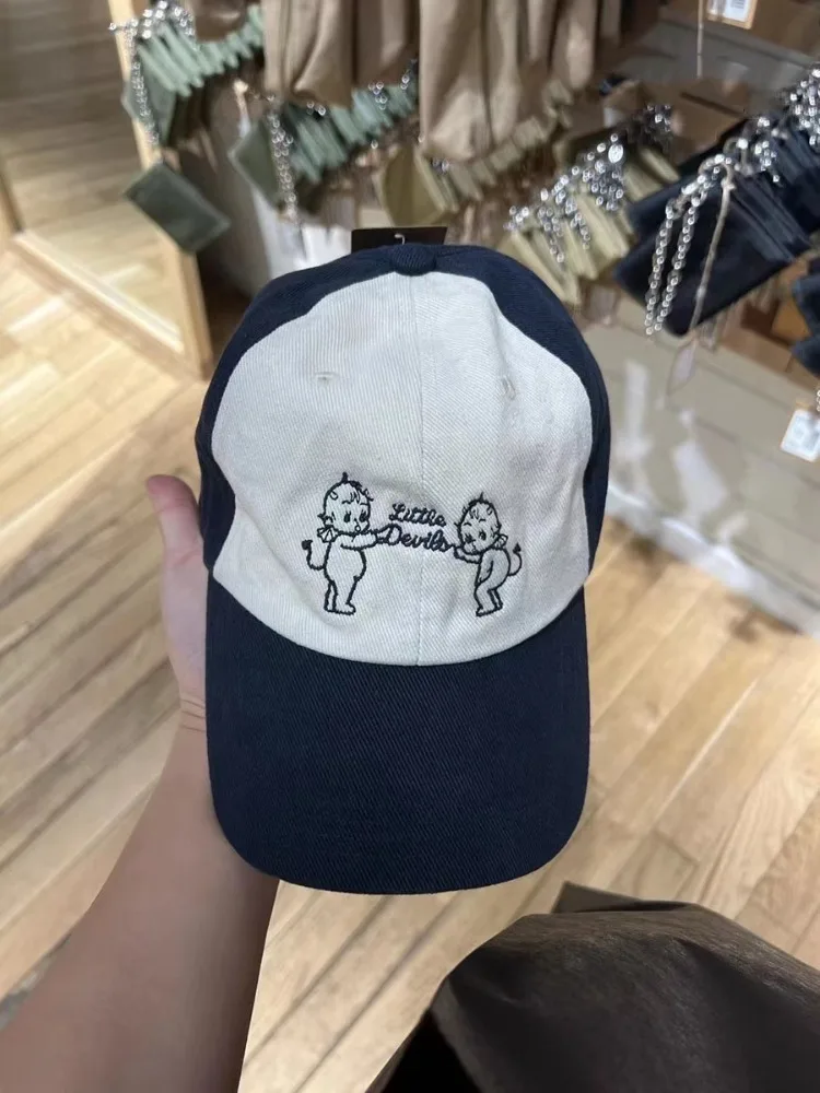 Y2K Korean Style Little Angel Embroidered Beige Baseball Cap Versatile Soft Top Cotton Cap for Women Men Visors
Y2K Korean Style Little Angel Embroidered Beige Baseball Cap Versatile Soft Top Cotton Cap for Women Men Visors