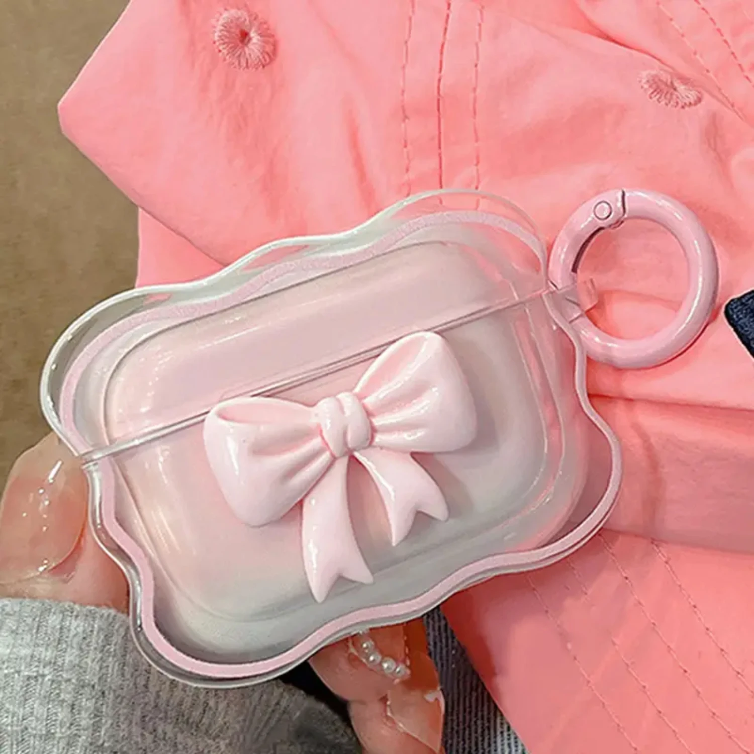 Elegant and Stylish Silicone Airpods Pro Case with Durable Wavy Bow Buckle - Shockproof, Anti-Scratch Cover for Airpods Pro - El
Elegant and Stylish Silicone Airpods Pro Case with Durable Wavy Bow Buckle - Shockproof, Anti-Scratch Cover for Airpods Pro - El