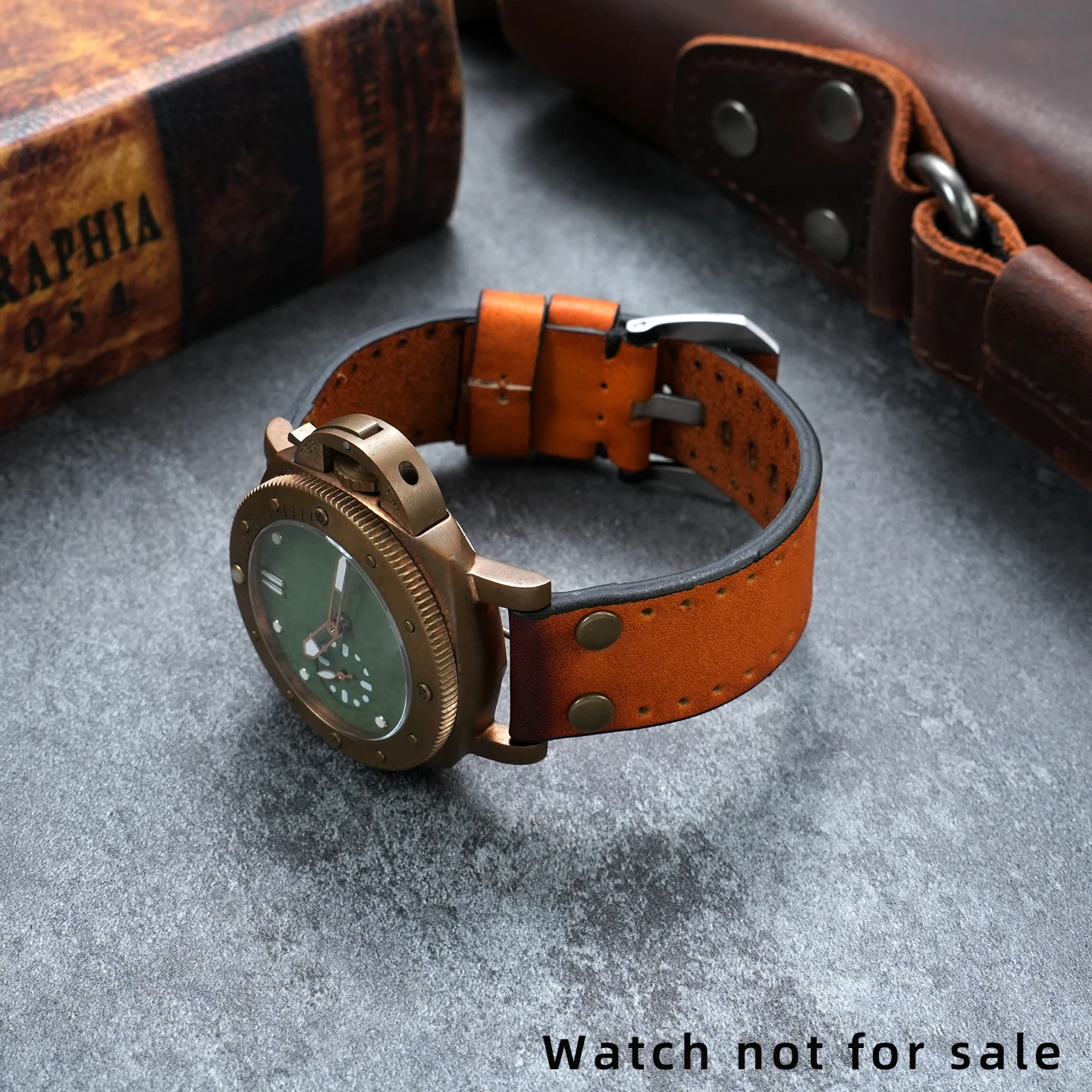 Suitable for Panerai series large dial vintage leather watch bracelet, for Fossil men's genuine leather watch strap 20mm 22mm 24
Suitable for Panerai series large dial vintage leather watch bracelet, for Fossil men's genuine leather watch strap 20mm 22mm 24