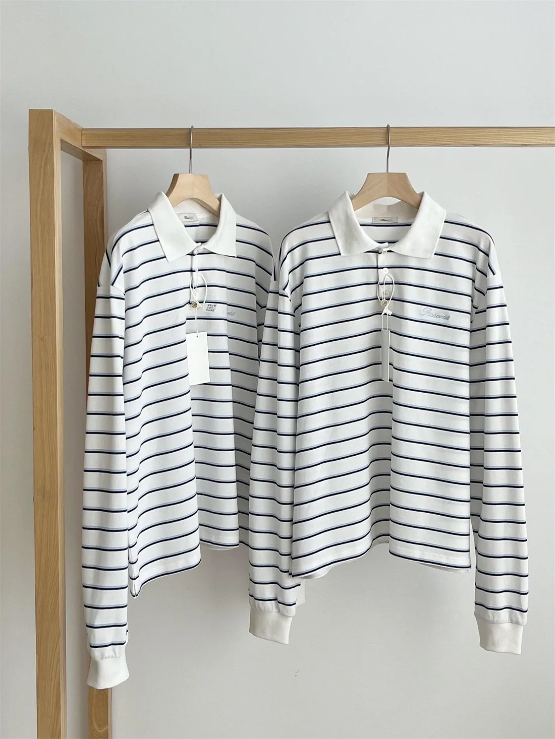 Ribb*nbit Color Blo Stripe Ne Long Sve Top Women's Cotton T-irt Commute Sle Print Loose Fit Sweat Ab...
Ribb*nbit Color Blo Stripe Ne Long Sve Top Women's Cotton T-irt Commute Sle Print Loose Fit Sweat Ab...