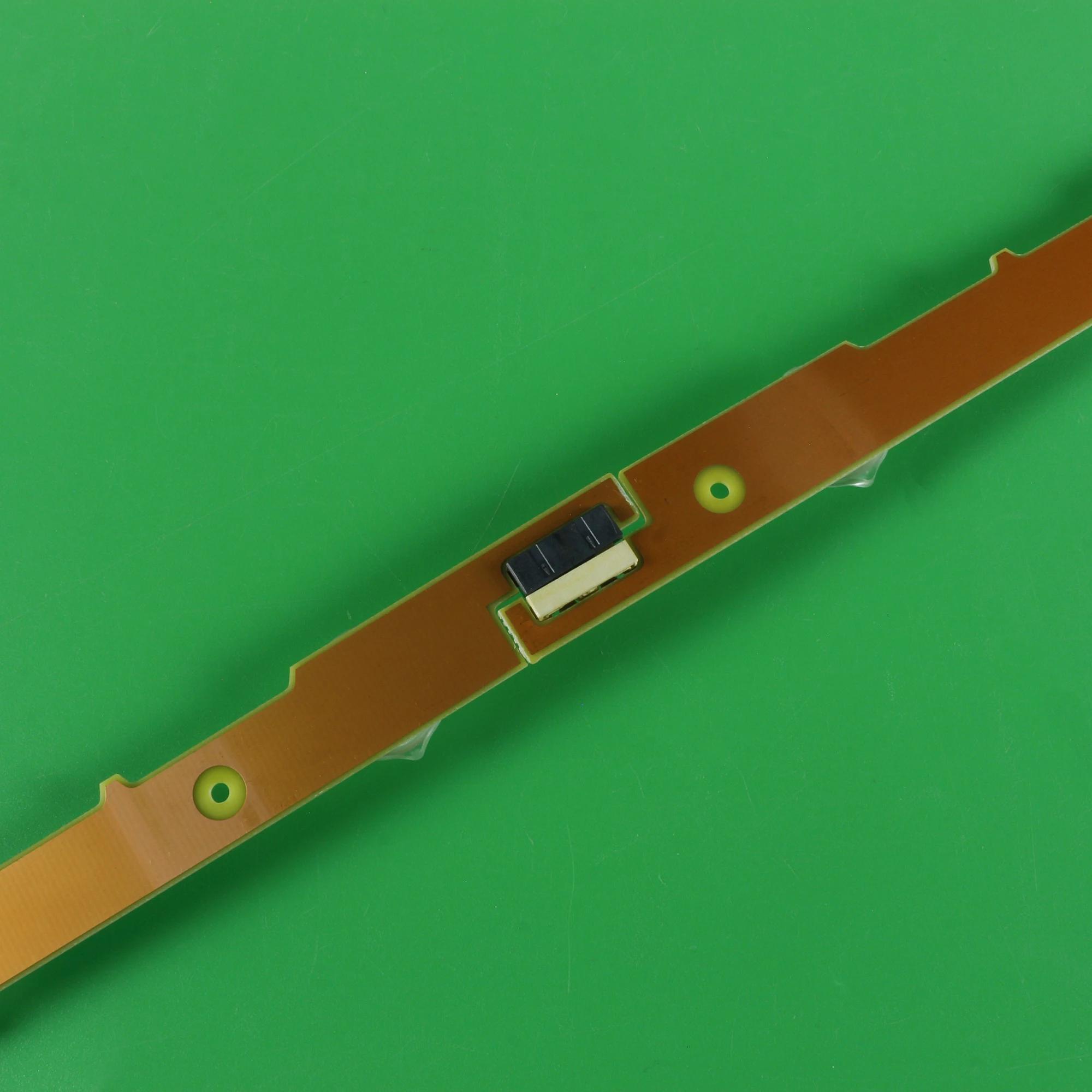 LED Backlight Lamp strip For 39inch TV UA39F5008AR UA39F5088A UE39F5000 UE39F5030 UE39F5500 CY-HF390BGMV1V BN96-26928A
LED Backlight Lamp strip For 39inch TV UA39F5008AR UA39F5088A UE39F5000 UE39F5030 UE39F5500 CY-HF390BGMV1V BN96-26928A