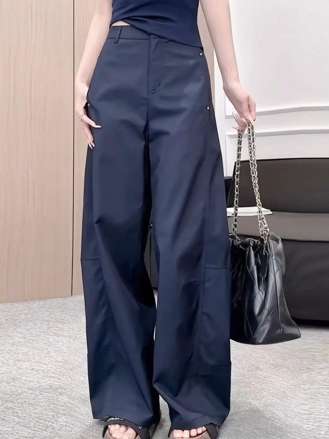 Loose Wide Leg Pants Women's Casual Straight Leg Trousers Spring Autumn Thin New Sle Korean Simple Sle High Waist Button
Loose Wide Leg Pants Women's Casual Straight Leg Trousers Spring Autumn Thin New Sle Korean Simple Sle High Waist Button