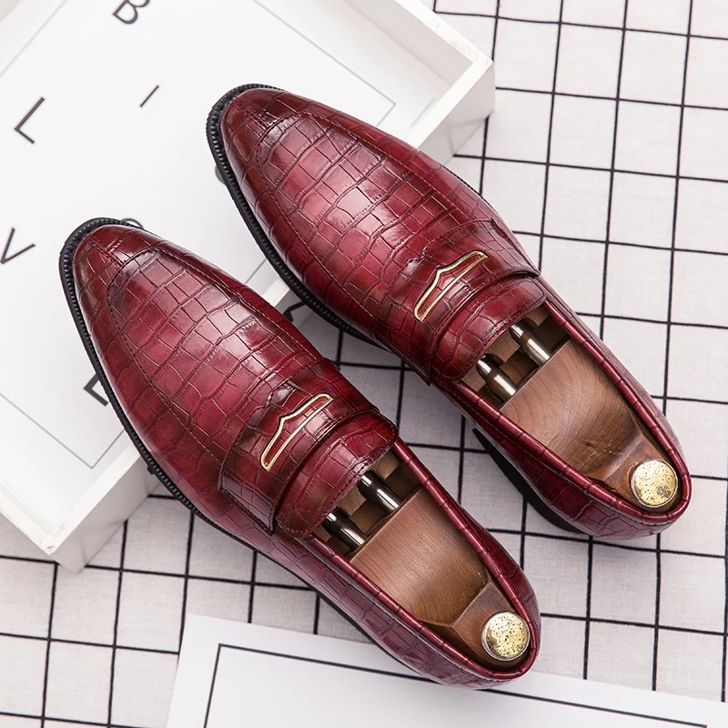 Spring Autumn Hot Selling Trendy Red Men's Leather Casual Shoes Massage Sole Loafers Shoes Versatile Men's Work Business Shoes
Spring Autumn Hot Selling Trendy Red Men's Leather Casual Shoes Massage Sole Loafers Shoes Versatile Men's Work Business Shoes