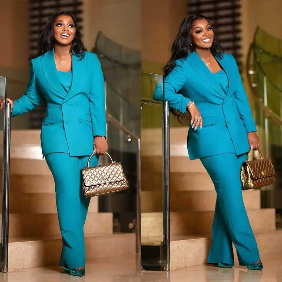 Ekegant Plus Size Women Suits 2 Pieces Set (Jacket + Pants ) Simple Double Breasted Jacket Full Sleeve Daily Dresses
Ekegant Plus Size Women Suits 2 Pieces Set (Jacket + Pants ) Simple Double Breasted Jacket Full Sleeve Daily Dresses