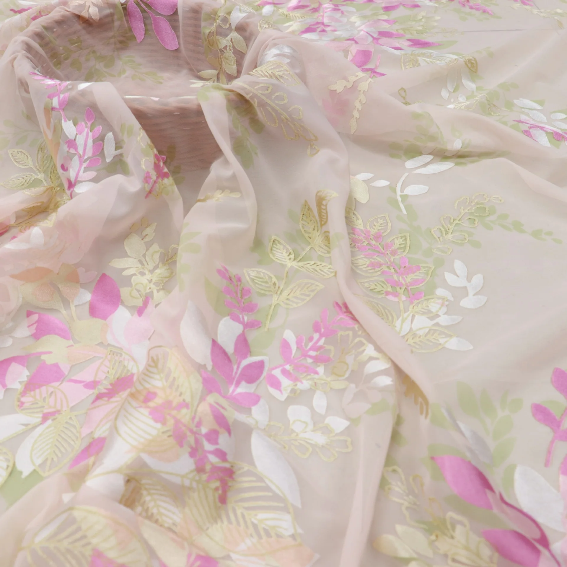 5772 Woven Brocade Sticky Velvet Printed Burnt out Burnt Flower Acid Printed Lustrine Velvet Fabric Nightdress Cheongsam
5772 Woven Brocade Sticky Velvet Printed Burnt out Burnt Flower Acid Printed Lustrine Velvet Fabric Nightdress Cheongsam
