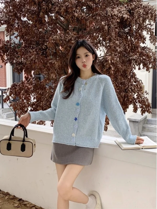 Extra Large 300 Pounds Short Women's Soft Knitted Sweater Top Casual Age-Defying Autumn Winter Fashion Comfortable Knitwear
Extra Large 300 Pounds Short Women's Soft Knitted Sweater Top Casual Age-Defying Autumn Winter Fashion Comfortable Knitwear