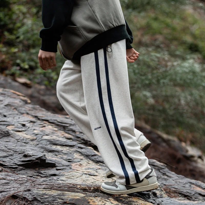 Spring New Long Pants Fashion Trend Embroidery Straight Trousers Man Vintage Streetwear Side Stripe Contrast Casual Pants Men
Spring New Long Pants Fashion Trend Embroidery Straight Trousers Man Vintage Streetwear Side Stripe Contrast Casual Pants Men