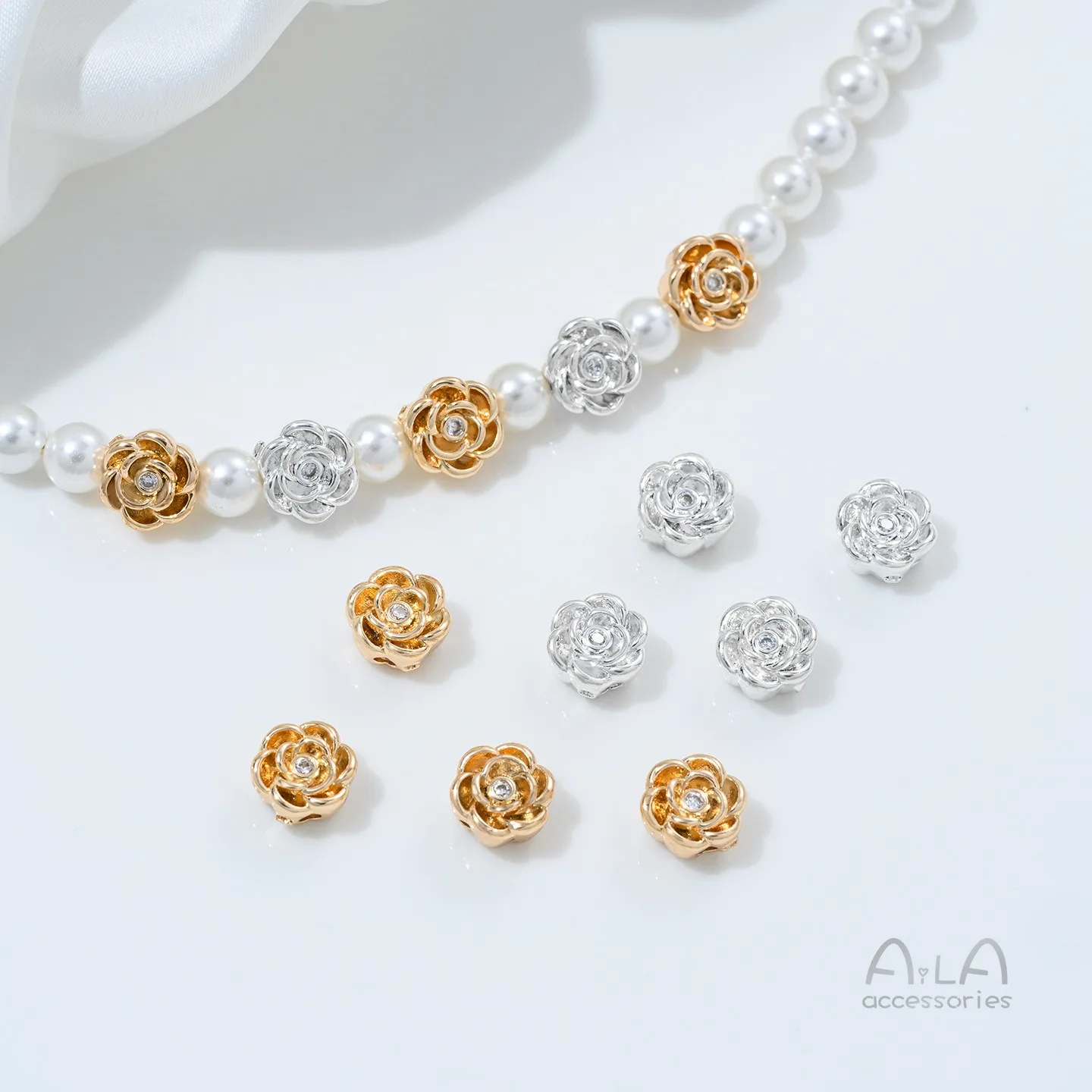 Copper Plated 14K Gold Inlaid Zircon Rose Bead Spacer Handmade DIY Crystal String Pearl Bracelet Necklace Jewelry Accessories
Copper Plated 14K Gold Inlaid Zircon Rose Bead Spacer Handmade DIY Crystal String Pearl Bracelet Necklace Jewelry Accessories