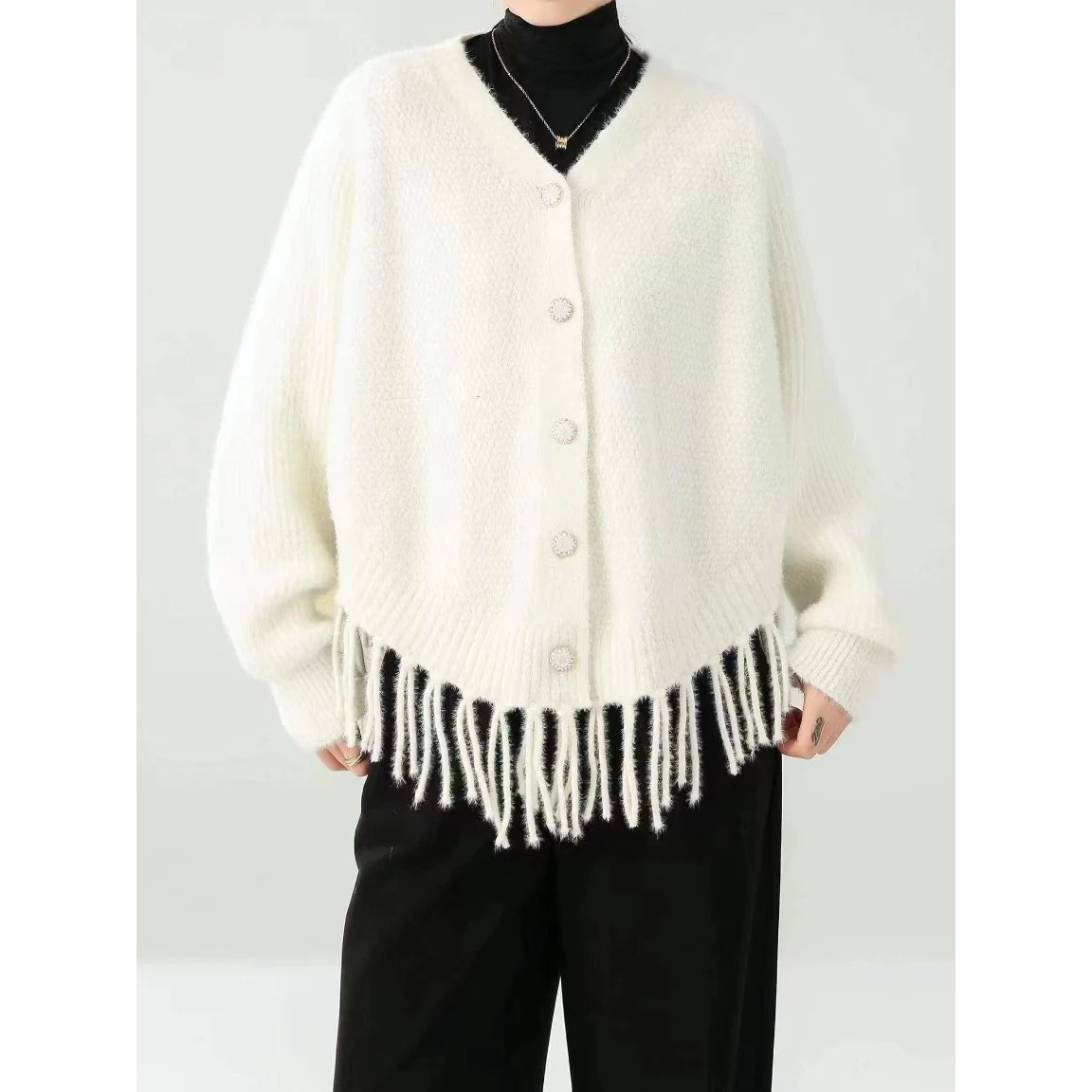 Lavi Oversized Cardigan with Fringe Ele Sle Knitted Sweater for Women Autumn Winter New Arrival Mink Velvet Wrap ou...
Lavi Oversized Cardigan with Fringe Ele Sle Knitted Sweater for Women Autumn Winter New Arrival Mink Velvet Wrap ou...
