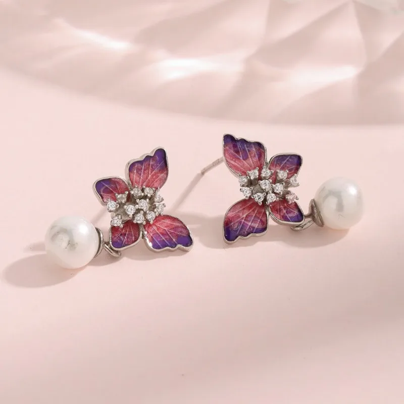 Retro French S925 Silver Needle New Pink Purple Butterfly Pearl Earrings Super Fairy Fashion Light Luxury Trend Stud Earrings Wo
Retro French S925 Silver Needle New Pink Purple Butterfly Pearl Earrings Super Fairy Fashion Light Luxury Trend Stud Earrings Wo