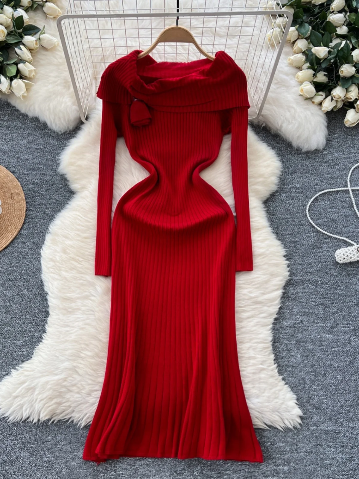 Design Sensation Midi Knitted Dress One Shoulder Long Sleeve Pleated High Waist Slimming A-Line Korean Style Autumn Winter
Design Sensation Midi Knitted Dress One Shoulder Long Sleeve Pleated High Waist Slimming A-Line Korean Style Autumn Winter