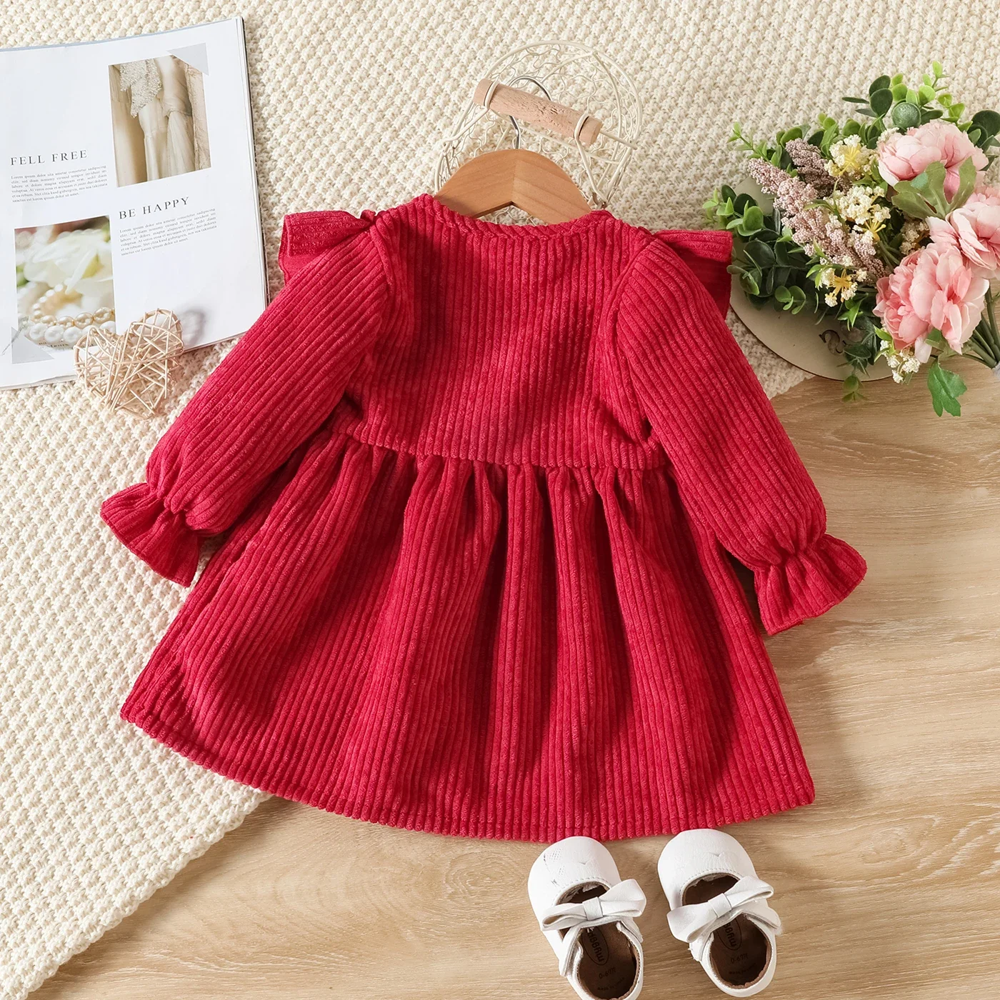PatPat Baby Girl Floral Embroidered Ruffle Trim Long-sleeve Button Front Corduroy Dress
PatPat Baby Girl Floral Embroidered Ruffle Trim Long-sleeve Button Front Corduroy Dress