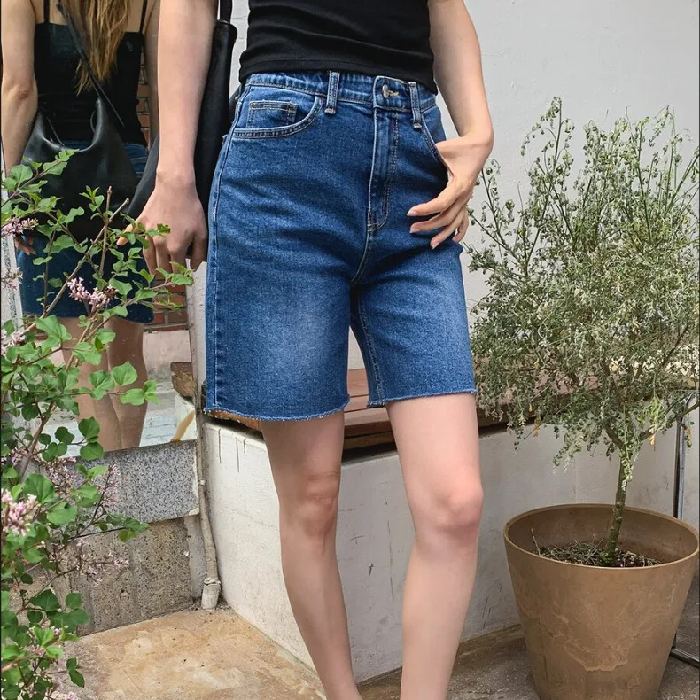 High Waist Loose Fit Five Inch Shorts Casual Chic Summer New Style Korean Fashion Versatile Denim Shorts Women's Jeans Shorts
High Waist Loose Fit Five Inch Shorts Casual Chic Summer New Style Korean Fashion Versatile Denim Shorts Women's Jeans Shorts