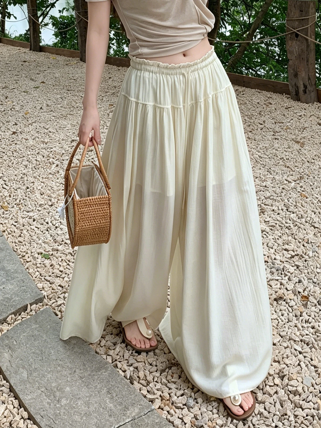 High Waist Wide Leg Pants Women's Summer Thin Korean Style Drapey Slimming Casual Pants Comfortable Breathable Polyester
High Waist Wide Leg Pants Women's Summer Thin Korean Style Drapey Slimming Casual Pants Comfortable Breathable Polyester