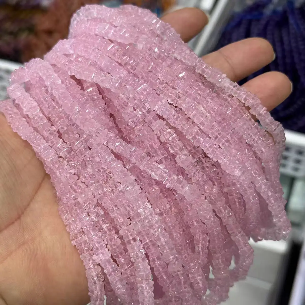 Smoky Quart square rose quartz roundelle facete 2*4mm nature for DIY making jewelry 38cm
Smoky Quart square rose quartz roundelle facete 2*4mm nature for DIY making jewelry 38cm