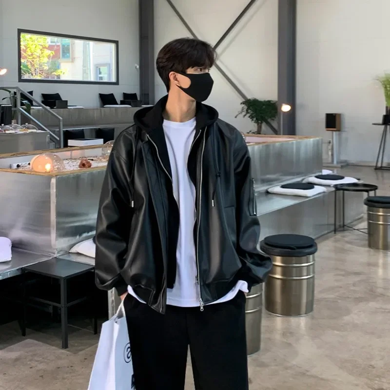 Men's Casual Hooded PU Leather Jacket High Street Zipper Turn-down Collar Long Sleeve Retro Hoodie with Pocket Autumn
Men's Casual Hooded PU Leather Jacket High Street Zipper Turn-down Collar Long Sleeve Retro Hoodie with Pocket Autumn