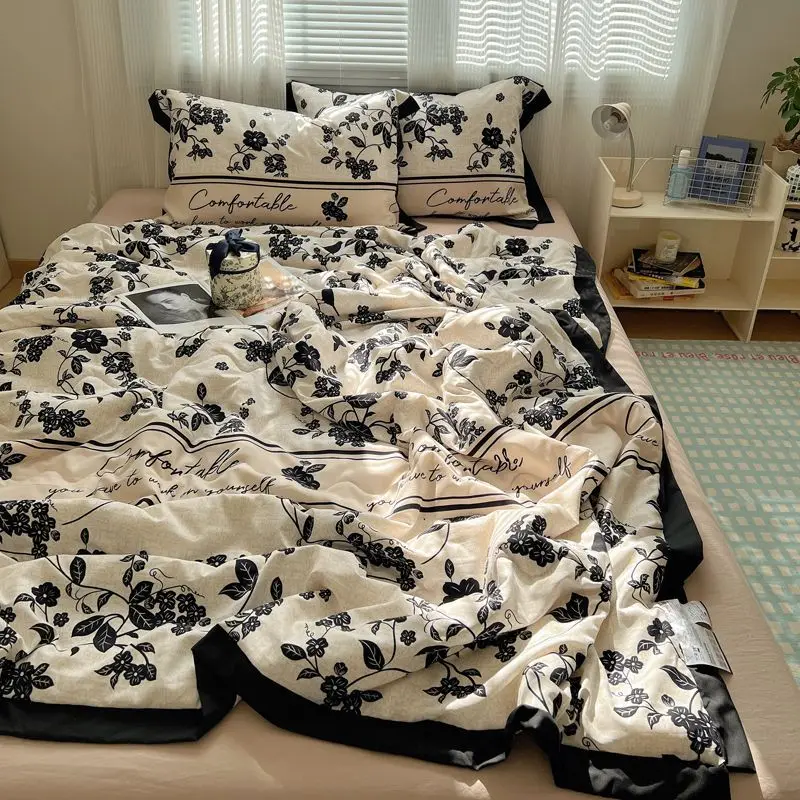 Hepburn lace washed cotton summer quilt four-piece summer double single summer cool quilt machine air conditioner quilt
Hepburn lace washed cotton summer quilt four-piece summer double single summer cool quilt machine air conditioner quilt