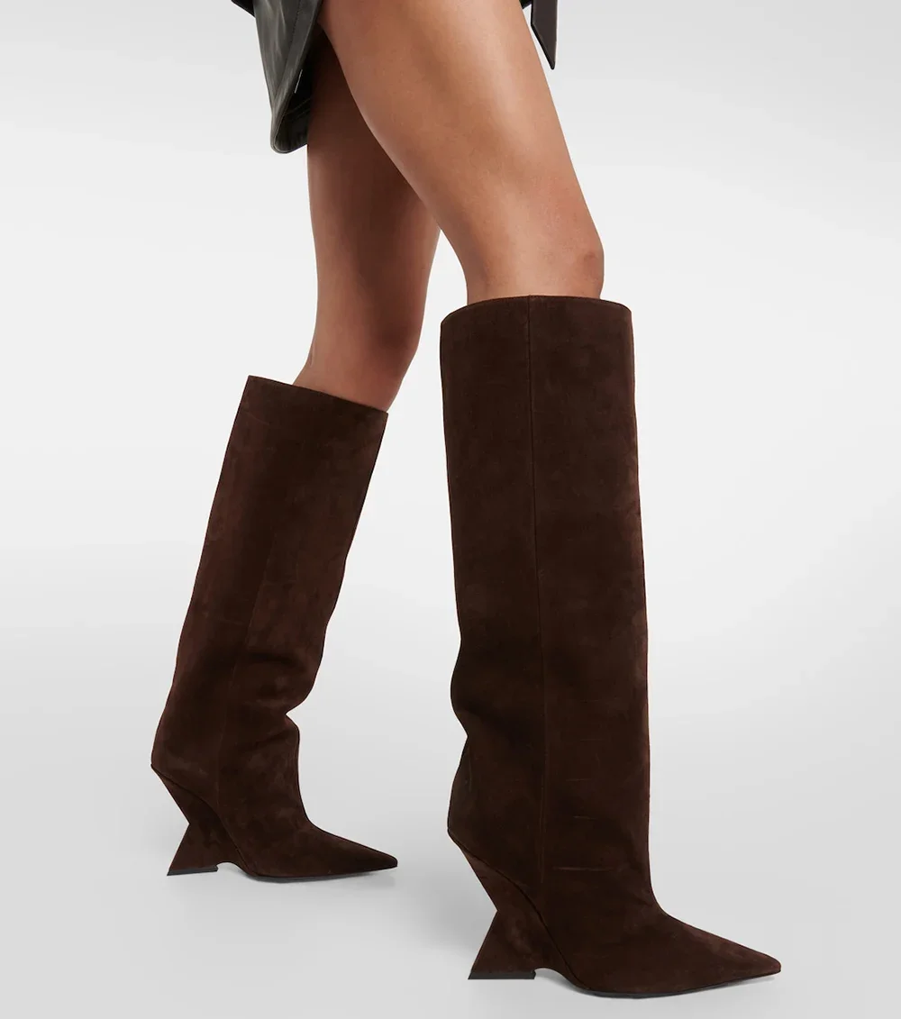 2025 Brown Suede Boots Pointed Toe Slip On High Heels Solid Slip On Pull On Shoes Knee-high Booties Autumn Winter Long New Botas
2025 Brown Suede Boots Pointed Toe Slip On High Heels Solid Slip On Pull On Shoes Knee-high Booties Autumn Winter Long New Botas
