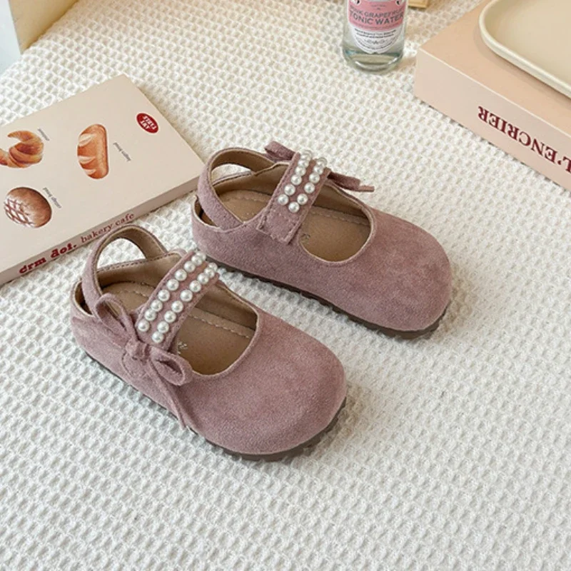 2025 Children Leather Shoes for Girls Spring Autumn New Fashion Korean Style Soft Non-slip Versatile Chic Princess Bowtie Shoes
2025 Children Leather Shoes for Girls Spring Autumn New Fashion Korean Style Soft Non-slip Versatile Chic Princess Bowtie Shoes
